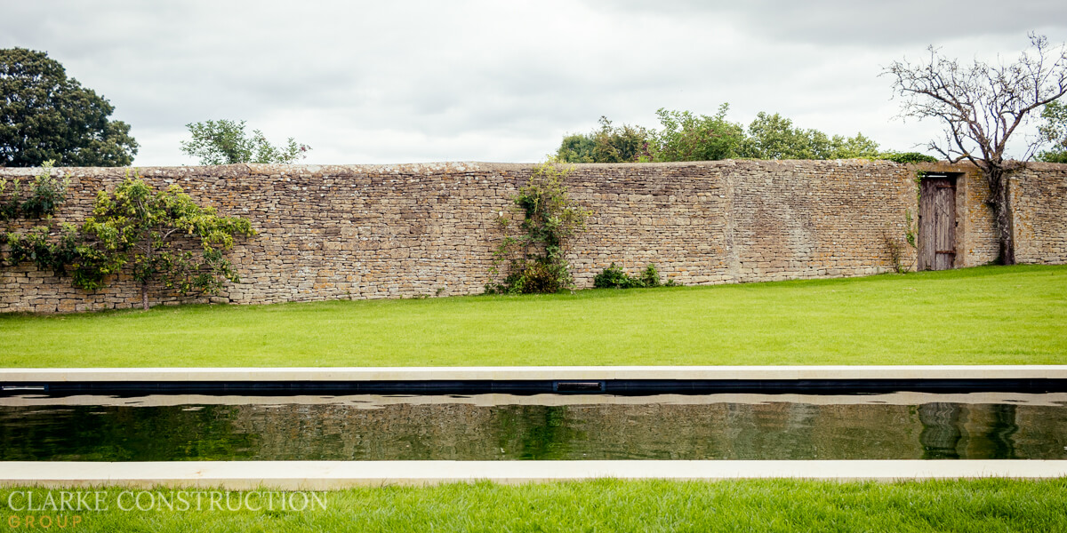 A Majestic Oasis banner